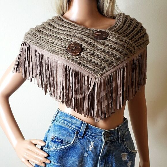 Code Knit Pull-Over Fringed Shoulder & Neck Wrap Warmer Poncho - Picture 7 of 9